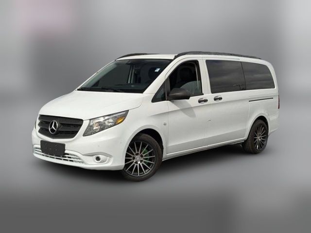 2016 Mercedes-Benz Metris Base