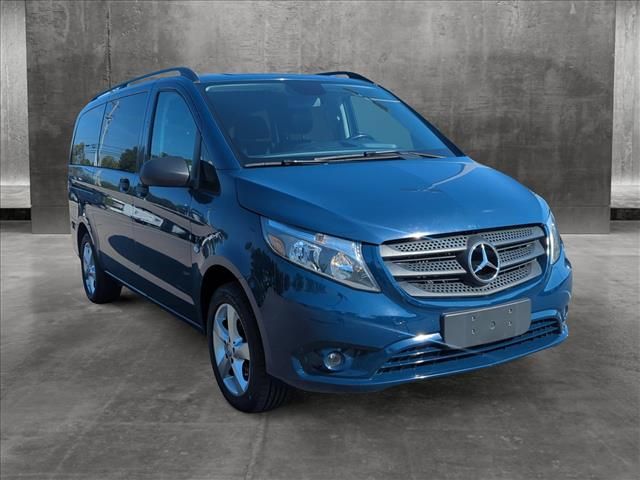 2016 Mercedes-Benz Metris Base