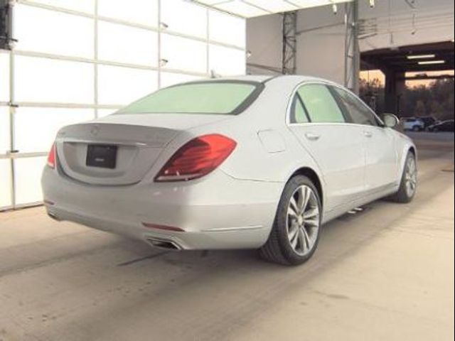 2016 Mercedes-Benz S-Class 550