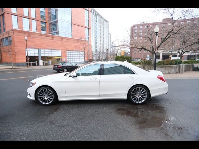 2016 Mercedes-Benz S-Class 550