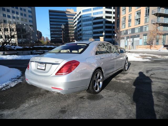 2016 Mercedes-Benz S-Class 550