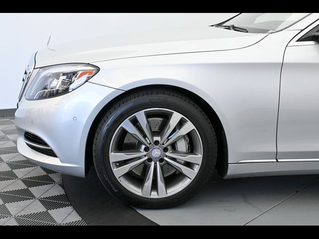 2016 Mercedes-Benz S-Class 550