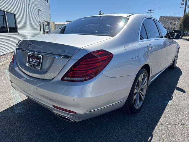 2016 Mercedes-Benz S-Class 550