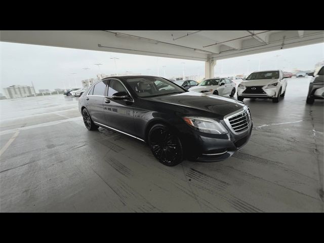 2016 Mercedes-Benz S-Class 550