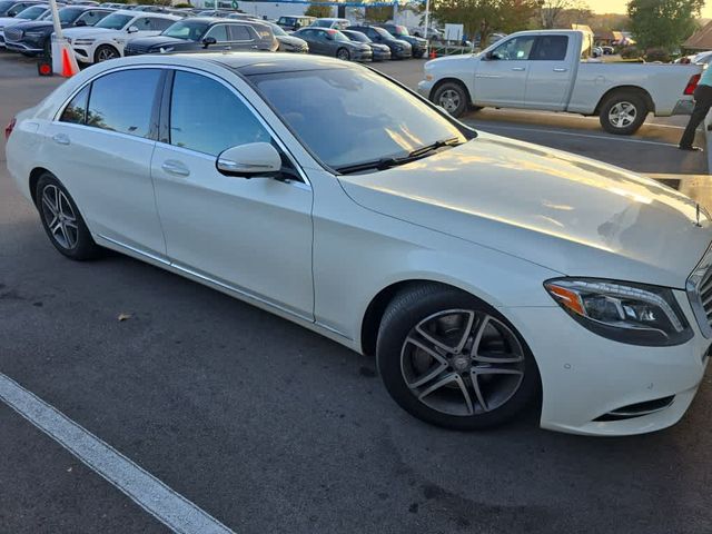 2016 Mercedes-Benz S-Class 550