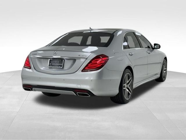 2016 Mercedes-Benz S-Class 550