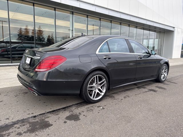 2016 Mercedes-Benz S-Class 550