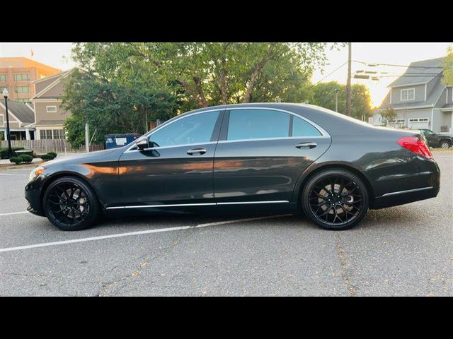 2016 Mercedes-Benz S-Class 550