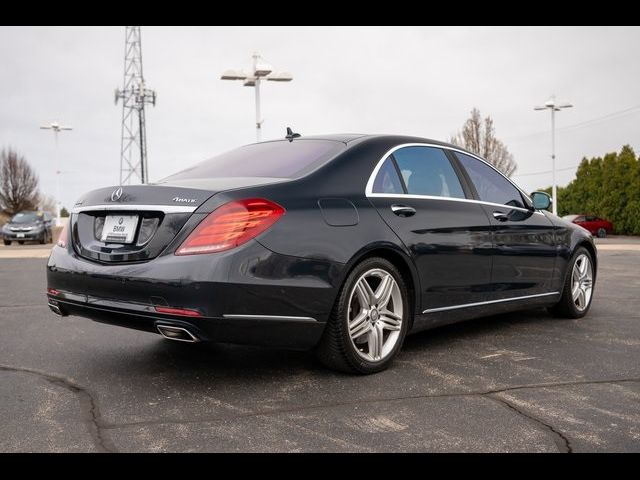 2016 Mercedes-Benz S-Class 550