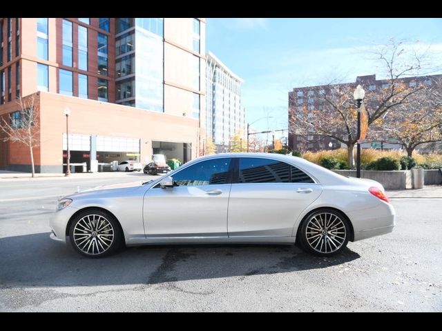 2016 Mercedes-Benz S-Class 550