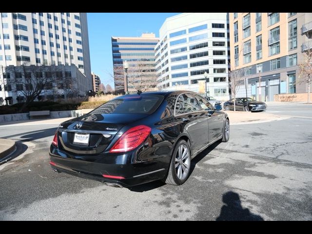 2016 Mercedes-Benz S-Class 550