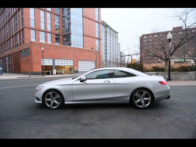 2016 Mercedes-Benz S-Class 550