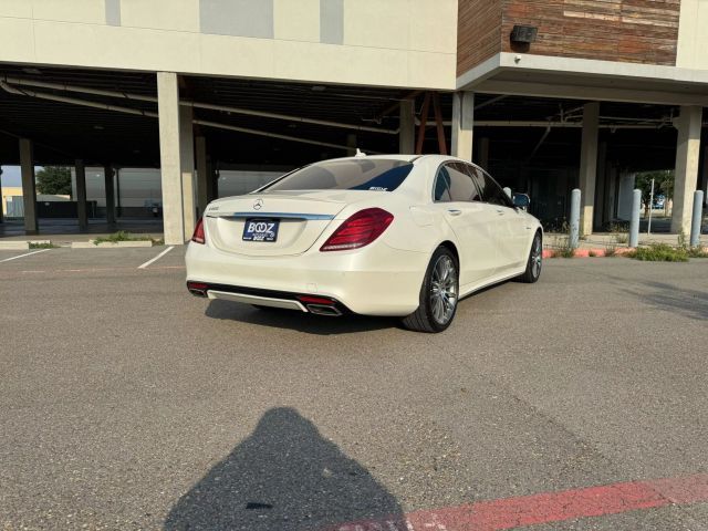 2016 Mercedes-Benz S-Class 550