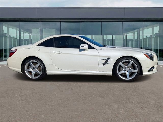 2016 Mercedes-Benz SL-Class 550