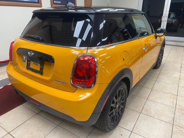 2016 MINI Cooper Hardtop Base