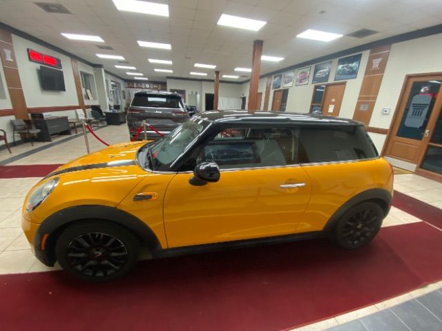 2016 MINI Cooper Hardtop Base
