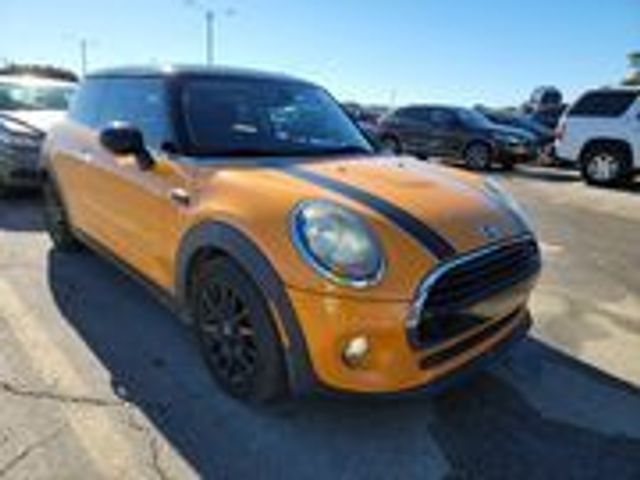 2016 MINI Cooper Hardtop Base