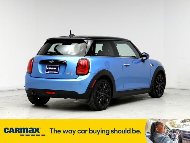 2016 MINI Cooper Hardtop Base