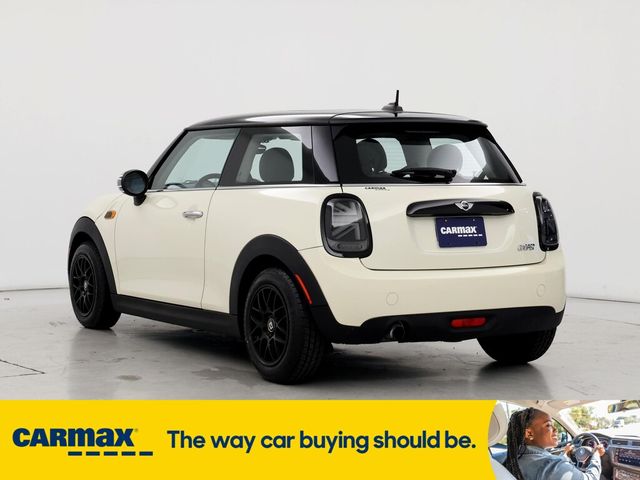 2016 MINI Cooper Hardtop Base