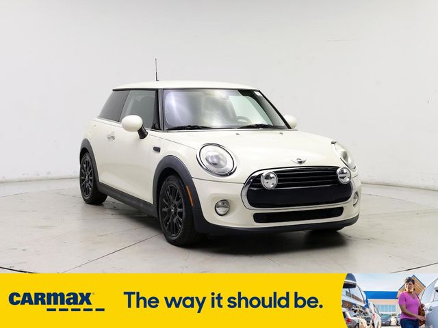 2016 MINI Cooper Hardtop Base