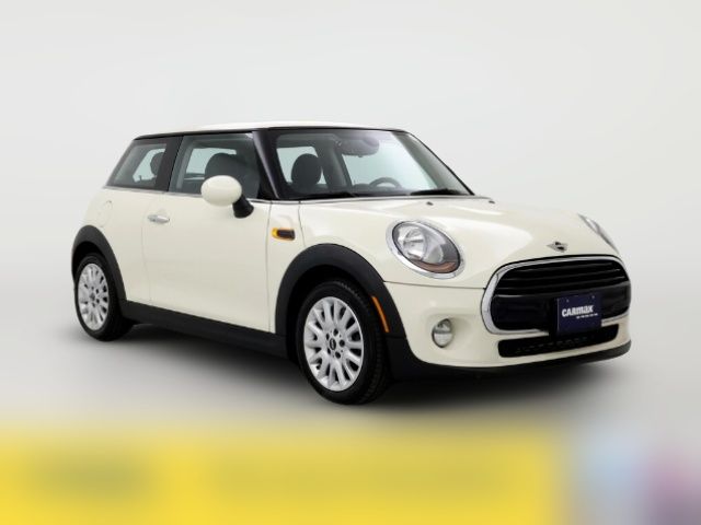 2016 MINI Cooper Hardtop Base