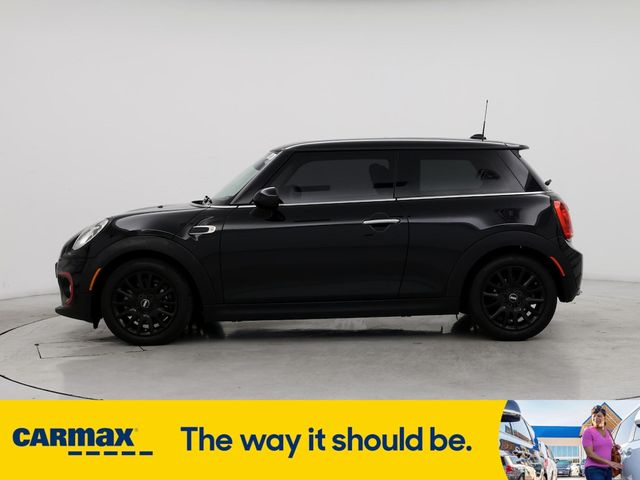 2016 MINI Cooper Hardtop Base