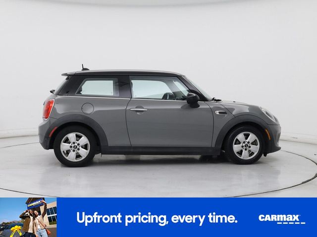 2016 MINI Cooper Hardtop Base