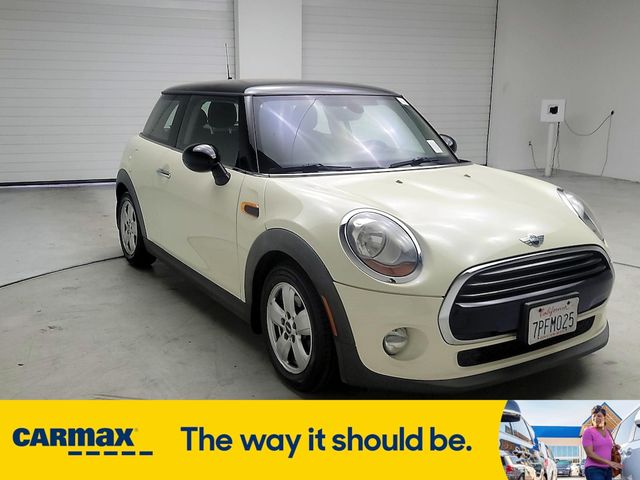 2016 MINI Cooper Hardtop Base