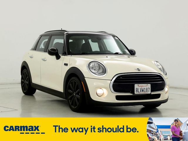 2016 MINI Cooper Hardtop Base