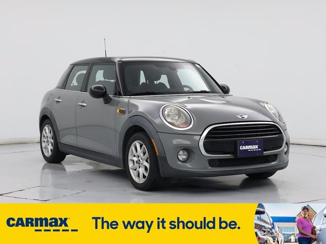 2016 MINI Cooper Hardtop Base