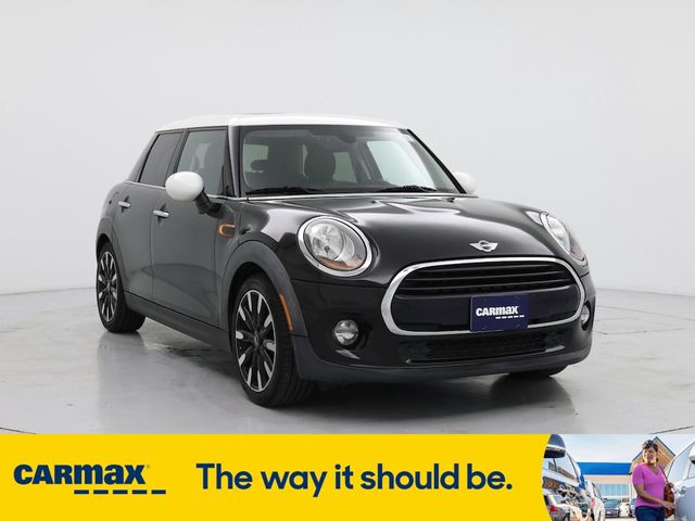 2016 MINI Cooper Hardtop Base