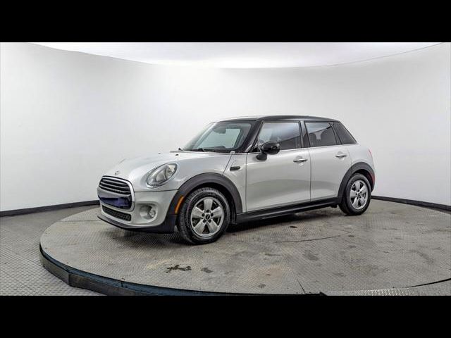 2016 MINI Cooper Hardtop Base