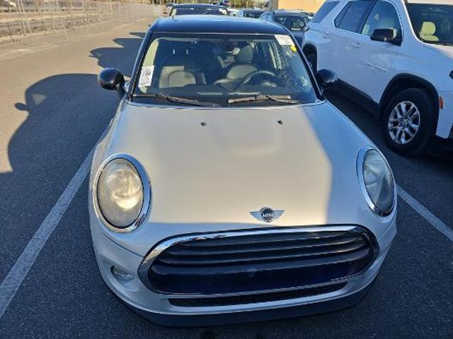 2016 MINI Cooper Hardtop Base