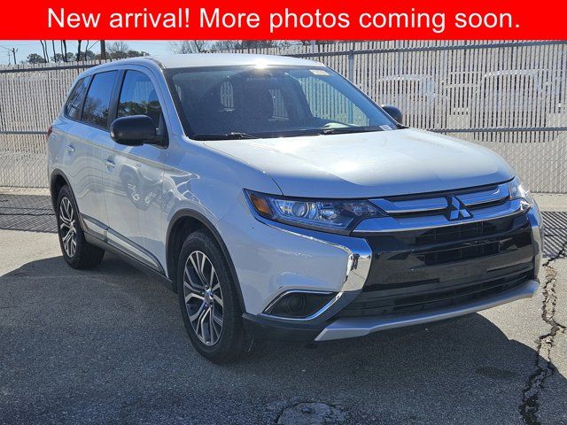 2016 Mitsubishi Outlander ES