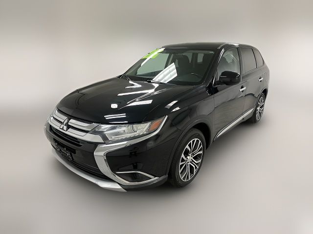 2016 Mitsubishi Outlander ES