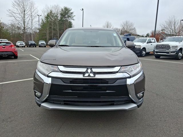 2016 Mitsubishi Outlander SE