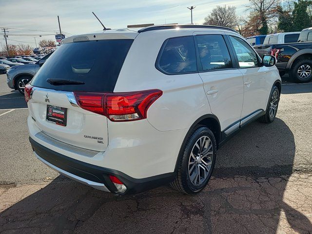 2016 Mitsubishi Outlander 