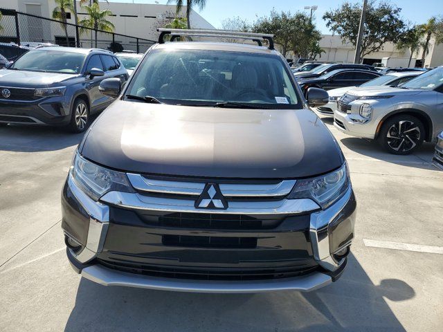 2016 Mitsubishi Outlander SE