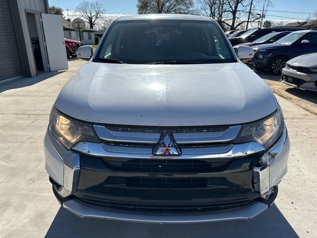 2016 Mitsubishi Outlander SE