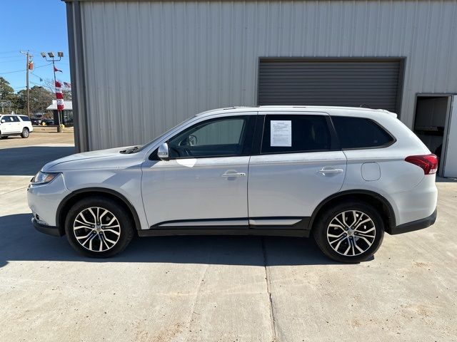 2016 Mitsubishi Outlander SE