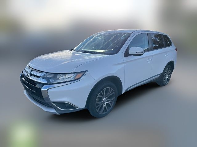 2016 Mitsubishi Outlander SE