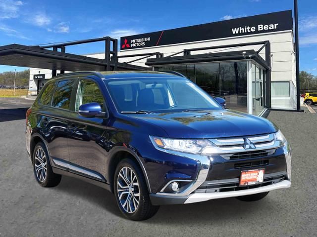 2016 Mitsubishi Outlander SE