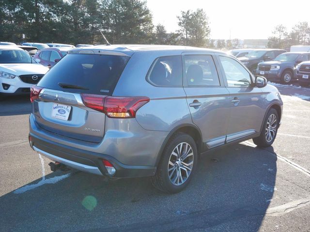 2016 Mitsubishi Outlander ES