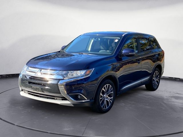 2016 Mitsubishi Outlander 