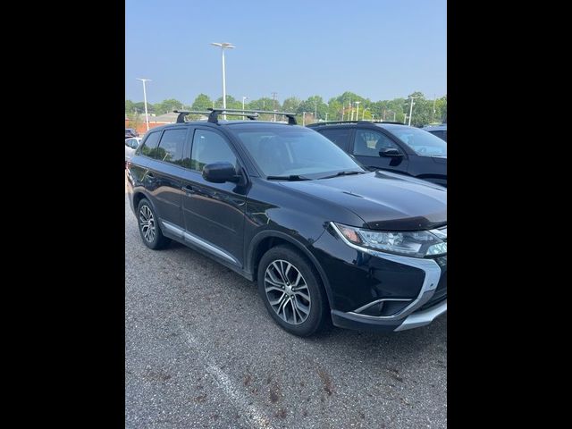 2016 Mitsubishi Outlander ES