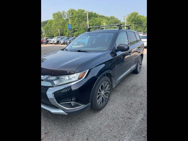 2016 Mitsubishi Outlander ES