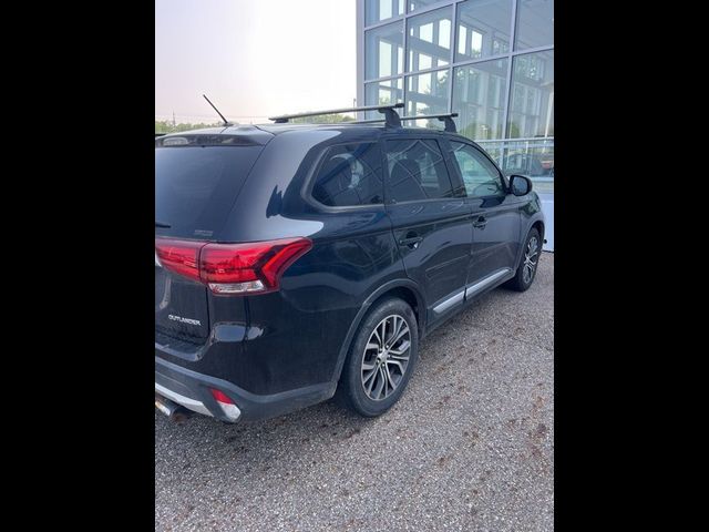 2016 Mitsubishi Outlander ES