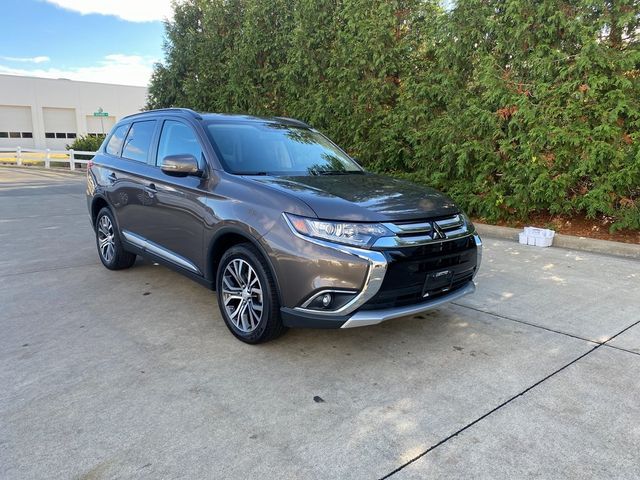 2016 Mitsubishi Outlander 