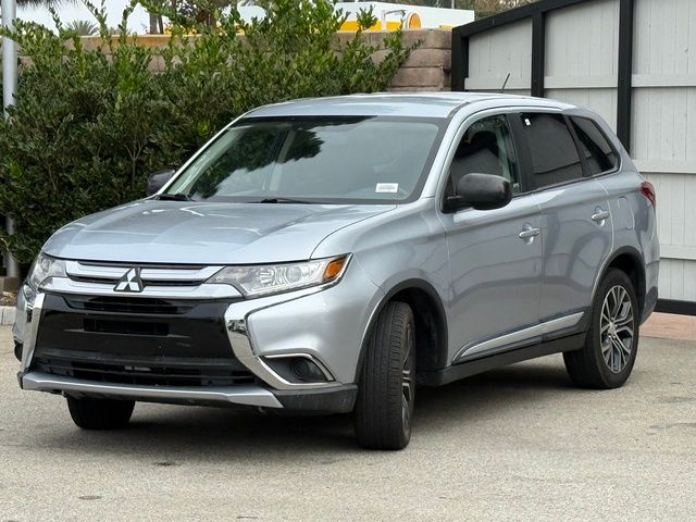 2016 Mitsubishi Outlander 