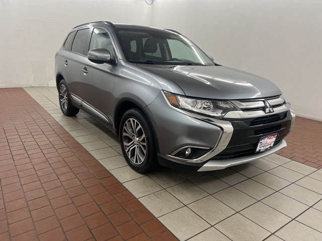 2016 Mitsubishi Outlander 